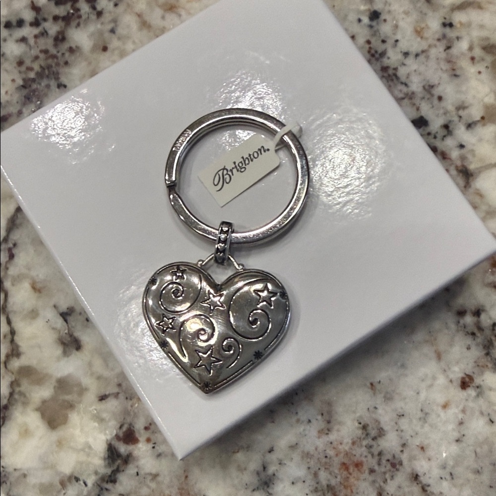 🇺🇸🆕🇺🇸 Brighton Patriotic Heart Key Fob NWT - Picture 2 of 2